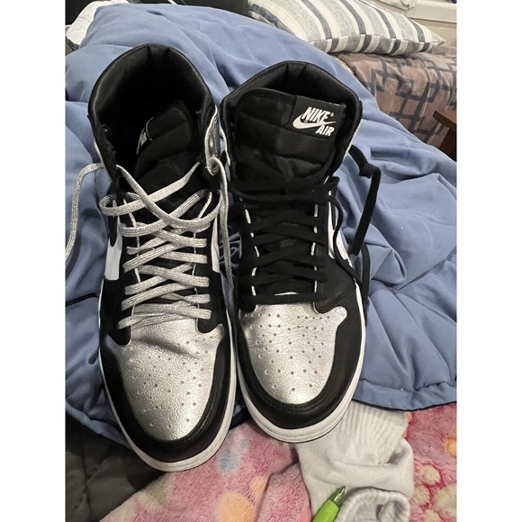 Nike Air Jordan Retro 1 High OG Silver Toe Black CD0461-001 Size 11.5 main image 6
